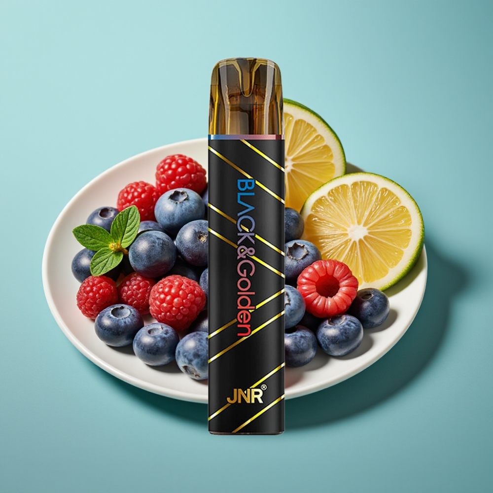 JNR Black&Golden 800 Puffs Disposable Vape 550mAh Mėlynių ir Rūgščiųjų Aviečių
